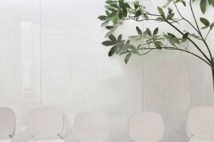 辦公室現(xiàn)代風白色背景墻效果圖