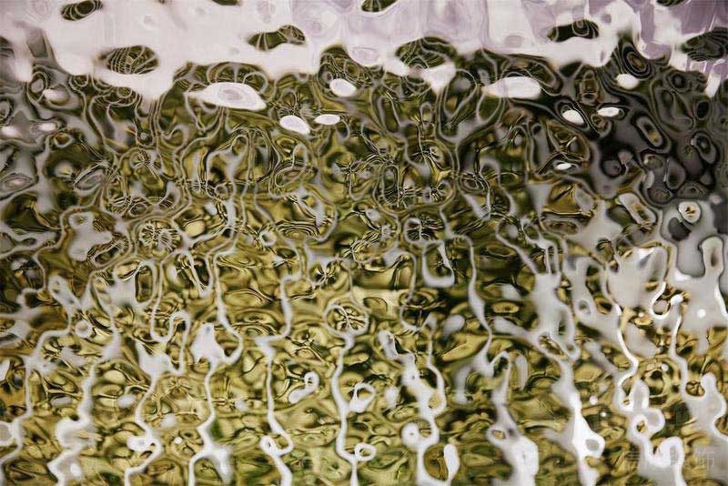 餐廳現(xiàn)代風(fēng)藝術(shù)玻璃效果圖