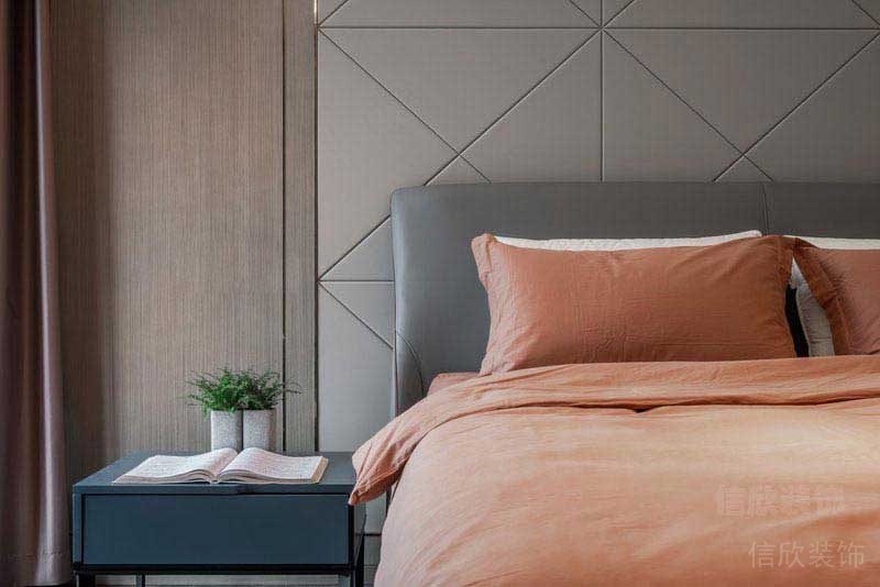 現(xiàn)代美式風家居臥室睡床