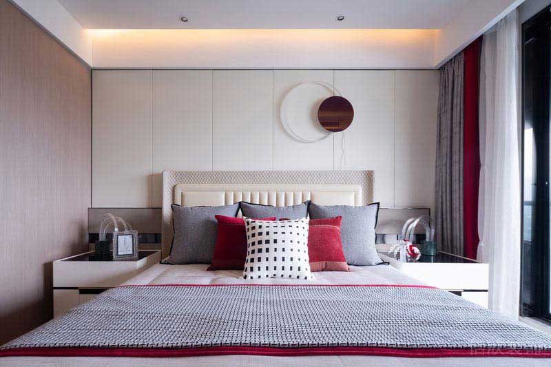 新居現(xiàn)代輕奢風臥室床頭硬包背景墻效果圖