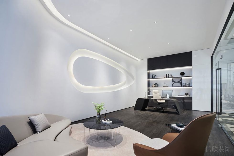 現(xiàn)代風(fēng)格商務(wù)辦公空間財務(wù)總監(jiān)辦公室裝修圖