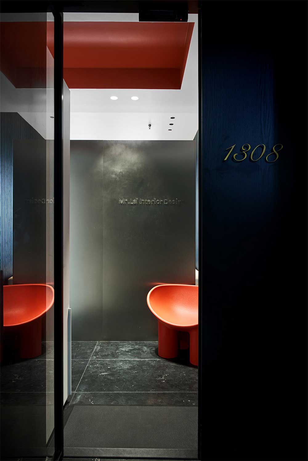 現(xiàn)代家庭公寓式辦公室裝修設(shè)計(jì)玄關(guān)區(qū)