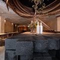 深圳南山區原木風餐廳吧臺黑色原木設計裝修